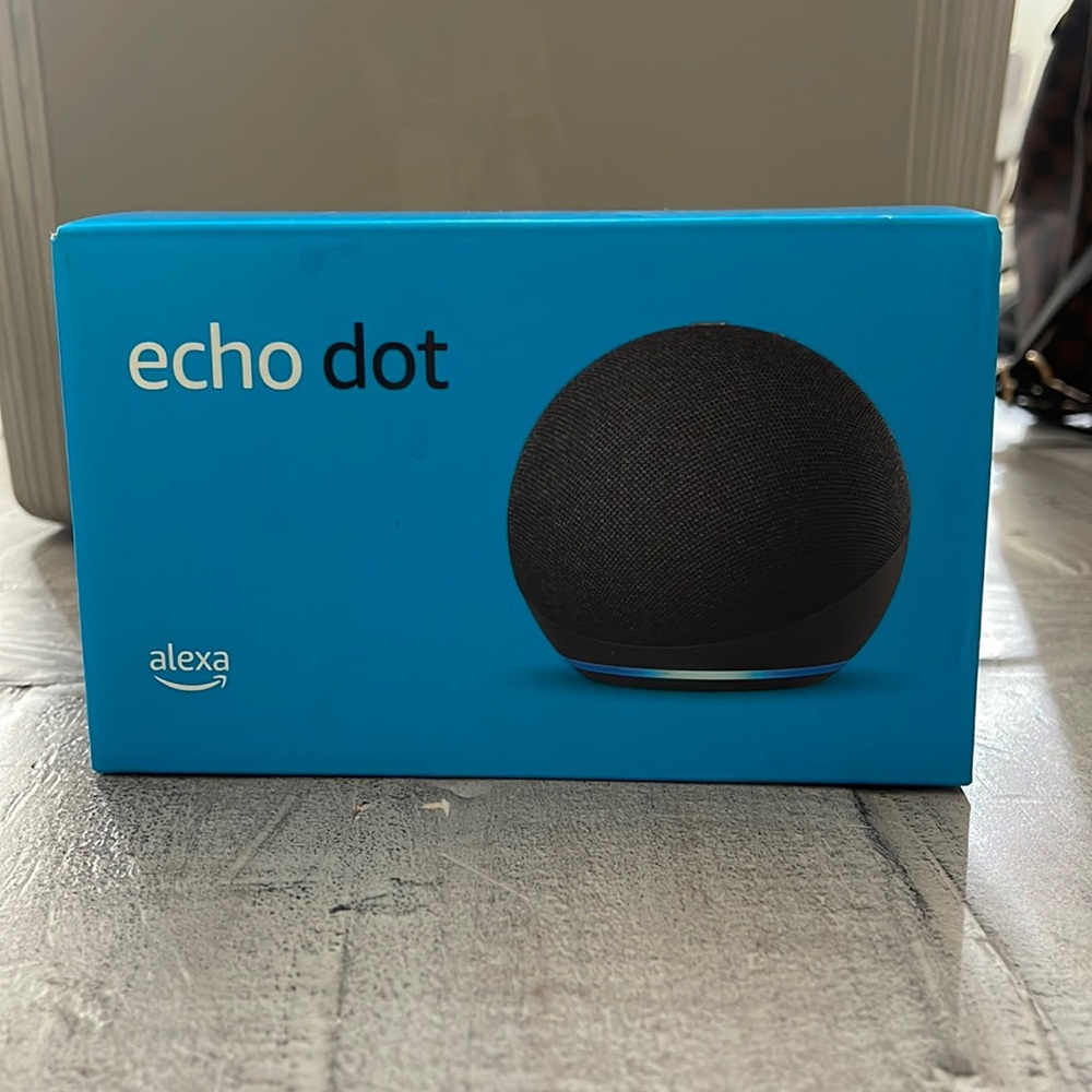 *BRAND NEW, NEVER USED* Amazon Echo Dot - Alexa